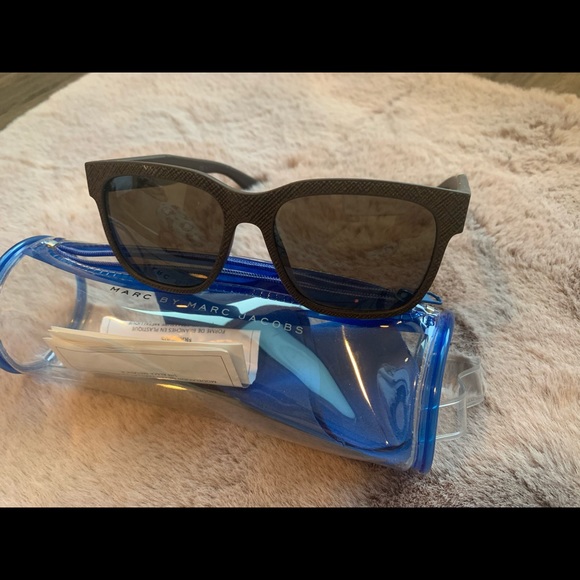 Marc Jacobs sunglasses - Picture 9 of 9